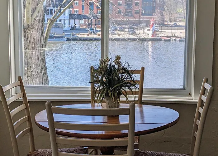 Casual Living Extended Gasthof Algonquin