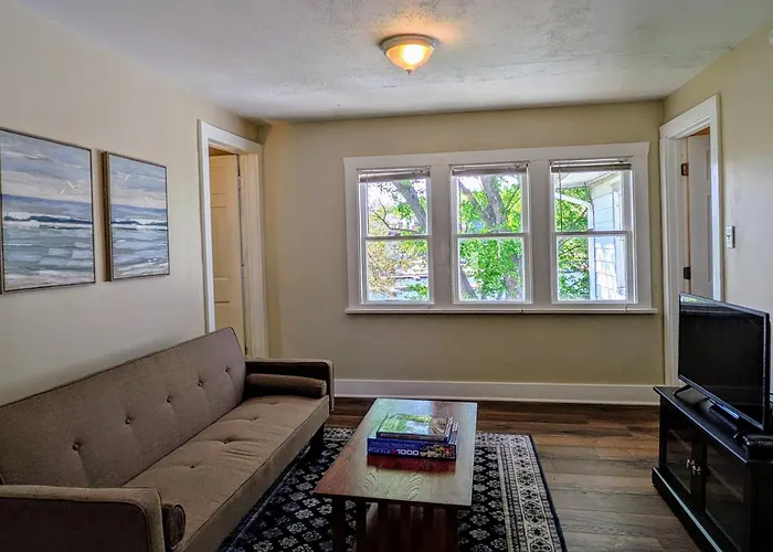 Casual Living Extended Gasthof Algonquin